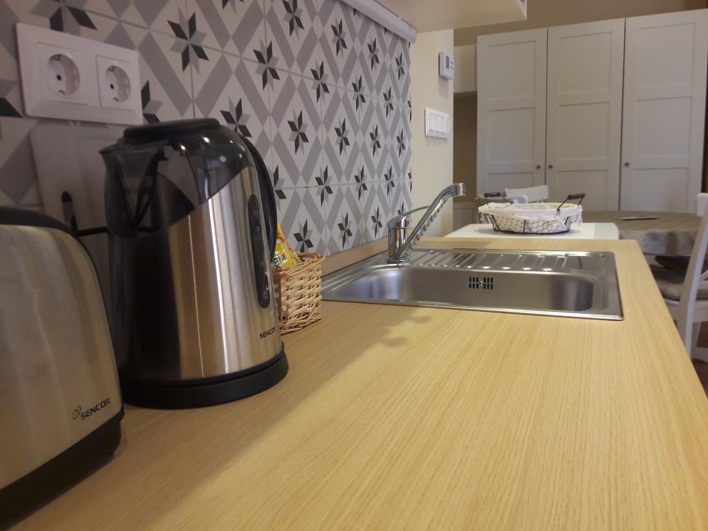 Orchidea Apartman Eger Buitenkant foto