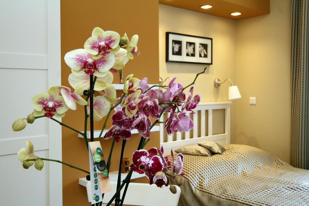 Orchidea Apartman Eger Buitenkant foto