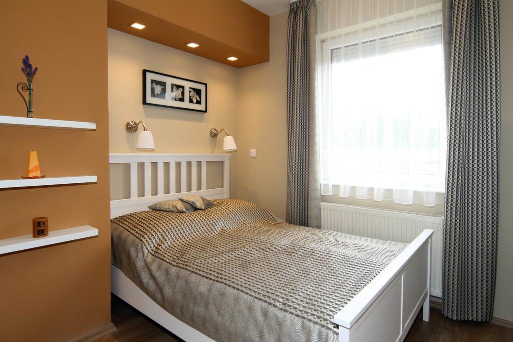 Orchidea Apartman Eger Buitenkant foto