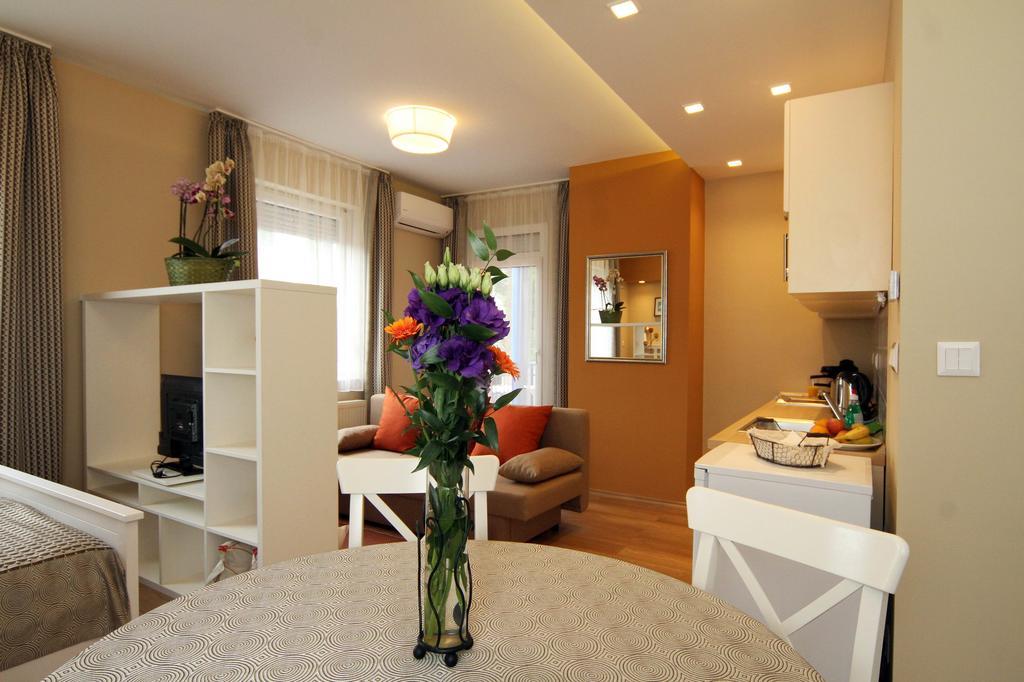 Orchidea Apartman Eger Buitenkant foto